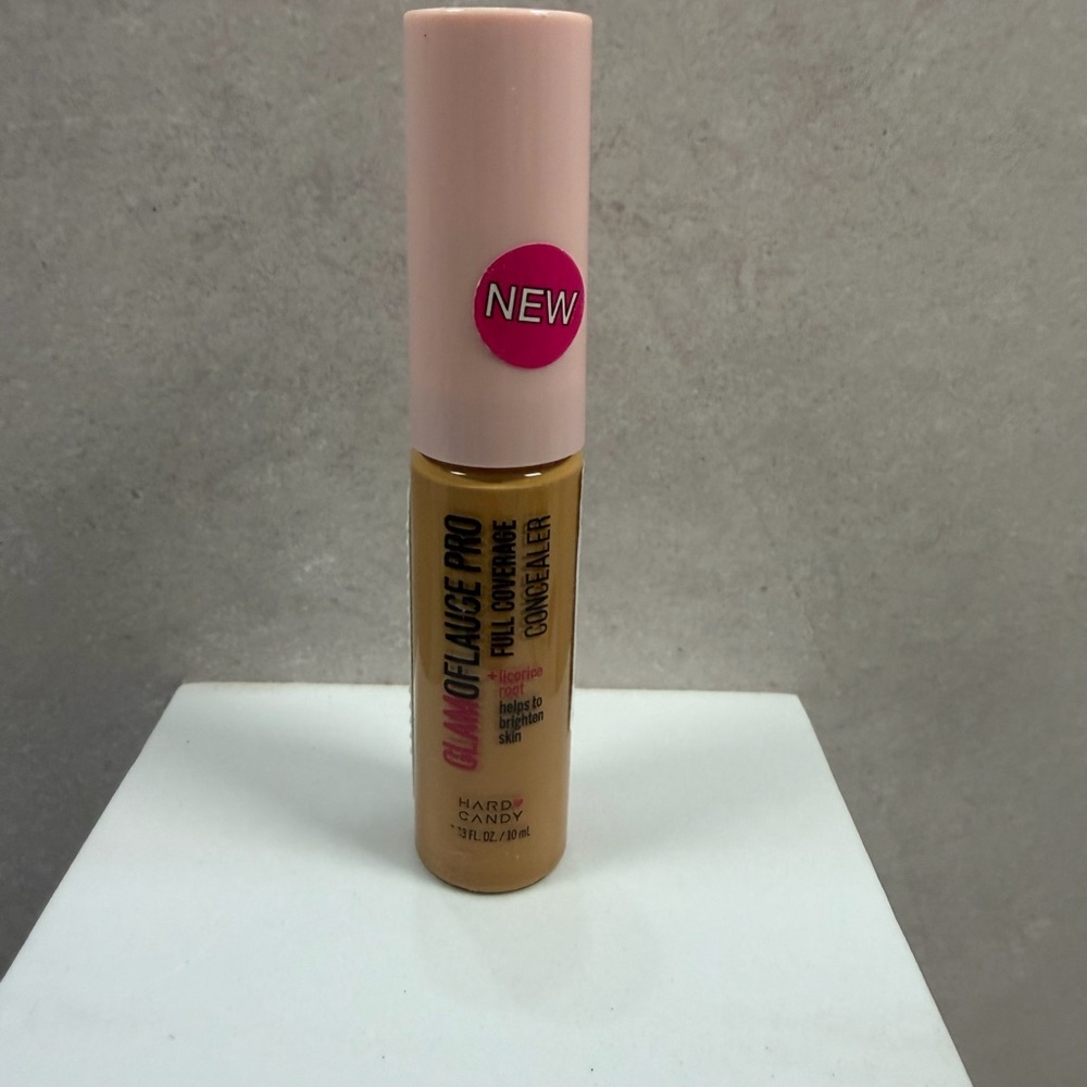 🩷5/$10 Hard Candy Glamoflauge Pro Concealer - Tan